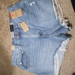 NWT Levi's silvertab High waisted mom denim shorts